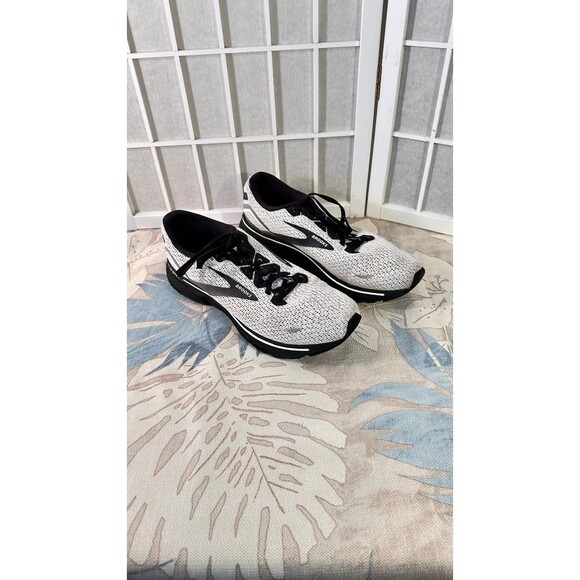 Brooks Black and White Athletic Shoes